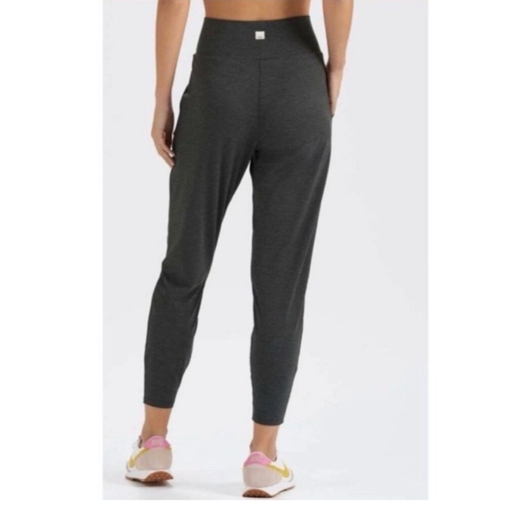 Vuori Lux At Ease Jogger Charcoal Grey/ Dark Green